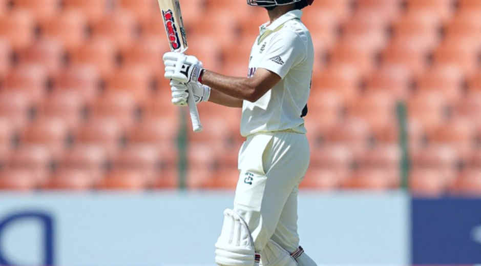 Reading the Empty Input: Cricket Transfers, Blockchain Ledgers and the Timestamp of Truth