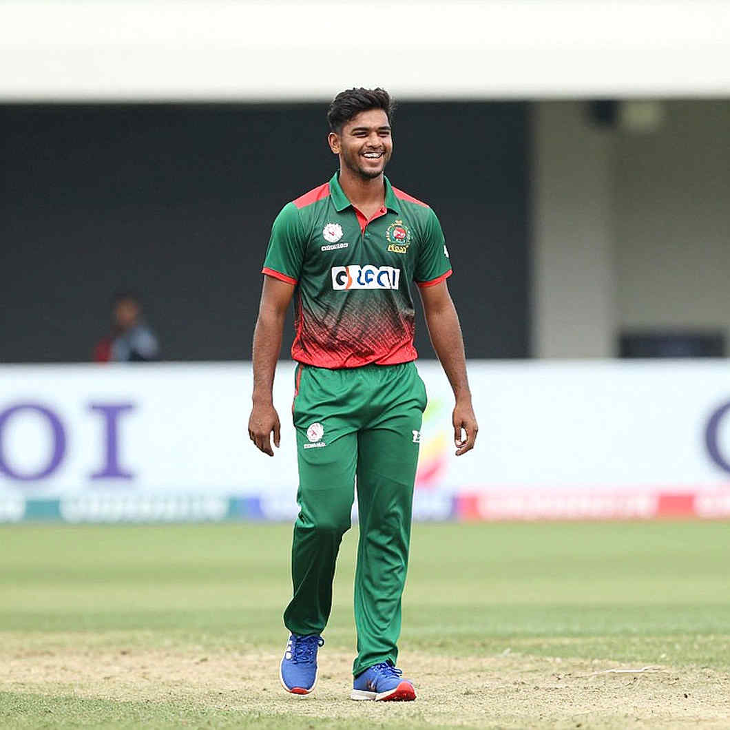 গ্লাভসের আড়ালে পিচ পড়া: লিটনের সেঞ্চুরি, স্পিনের ভরসা আর পঞ্চম দিনের অসমাপ্ত প্রশ্ন