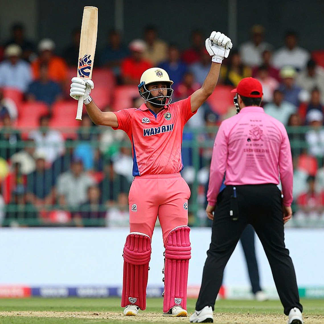 ২৪৯ রক্ষা হলো না: গম্ভীরের 'কারও দোষ নেই' আর ব্যাট-বলের অসম লড়াইয়ের খাতা