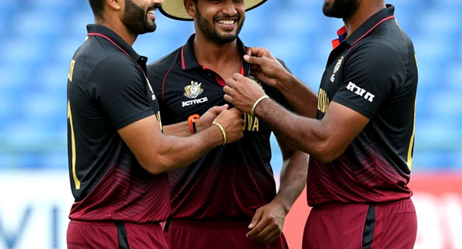 নাম-ভুল আর দুই চোট: ক্রাইস্টচার্চের আগে নিউজিল্যান্ডের স্কোয়াড-খাতা নাম-ভুল আর দুই চোট: ক্রাইস্টচার্চের আগে নিউজিল্যান্ডের স্কোয়াড-খাতা