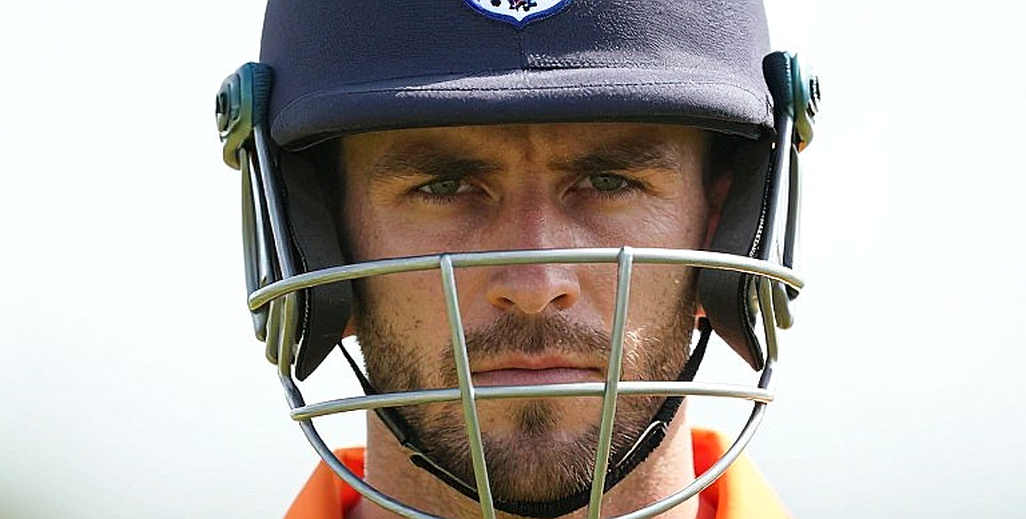 The Weight of Succession: De Silva's Heir Mendis and the Arithmetic of a Three-Format Captain The Weight of Succession: De Silva's Heir Mendis and the Arithmetic of a Three-Format Captain