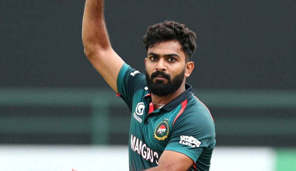 এক লাখ ত্রিশ হাজার নীরবতা: আহমেদাবাদের ফাইনাল এবং পরাজয়ের উত্তরাধিকার
