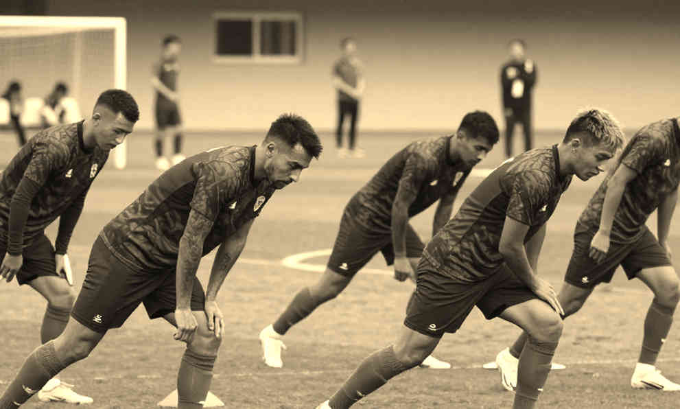 From Empty Spreadsheets to Fan Tokens: Who Verifies Football's Blockchain Data From Empty Spreadsheets to Fan Tokens: Who Verifies Football's Blockchain Data